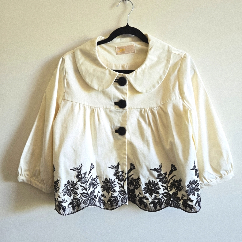 RAY BEAMS I M Japanese Style Buttercream Yellow Blouse with Black Embroidery